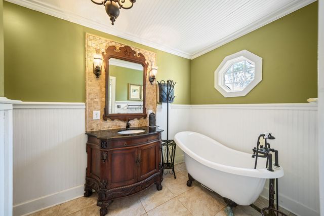 131 NW Pine Street, Salley, SC 29137