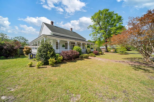 131 NW Pine Street, Salley, SC 29137