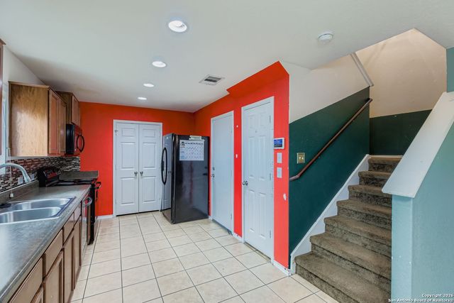 2331 Rosillos Peak, San Antonio, TX 78245