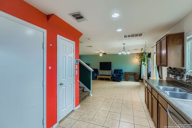 2331 Rosillos Peak, San Antonio, TX 78245