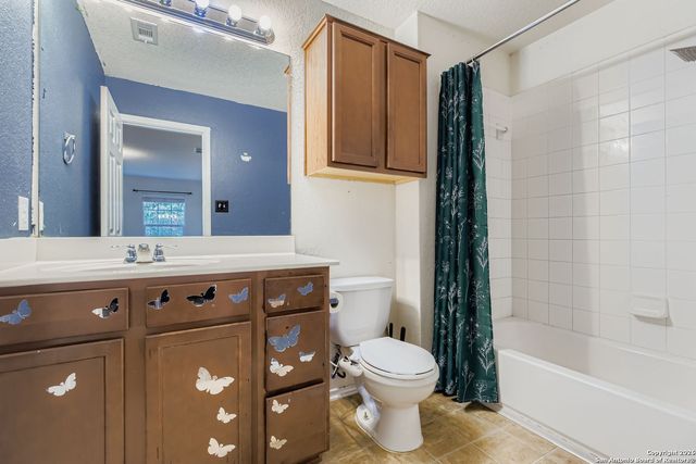 2331 Rosillos Peak, San Antonio, TX 78245