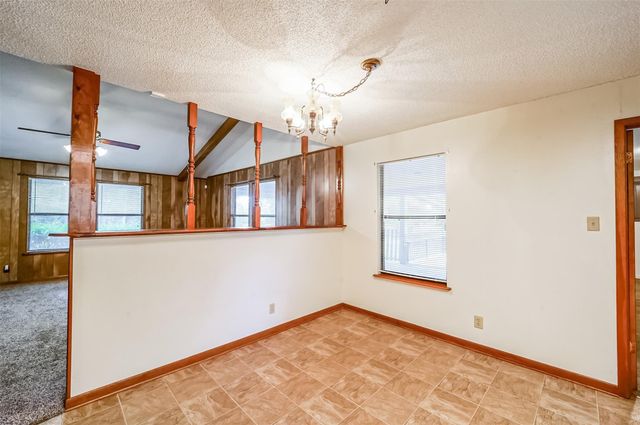 512 County Road 2550, Cleveland, TX 77327