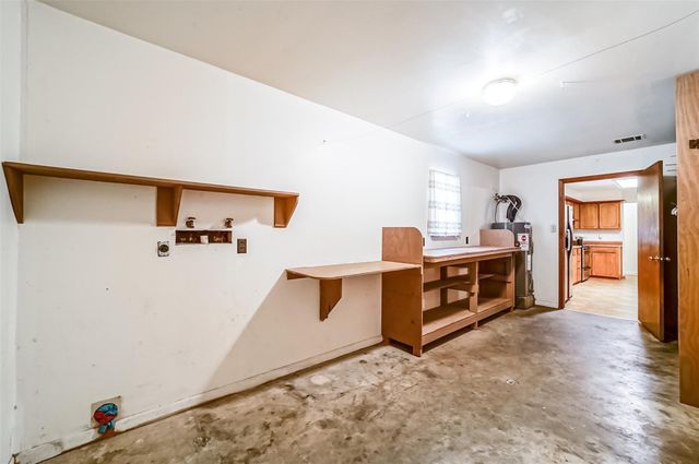 512 County Road 2550, Cleveland, TX 77327