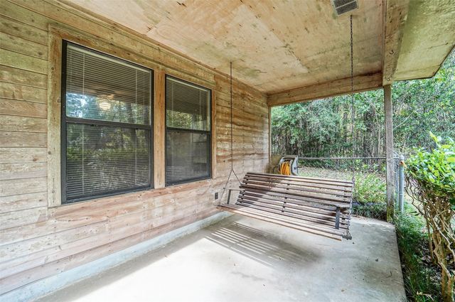512 County Road 2550, Cleveland, TX 77327