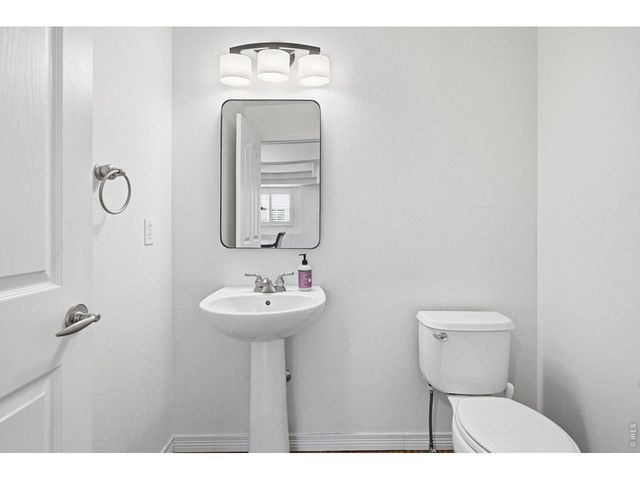 1744 Edgewater Pl, Longmont, CO 80504