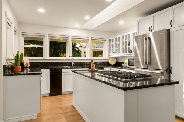 14025 SE 197th Place, Renton, WA 98058