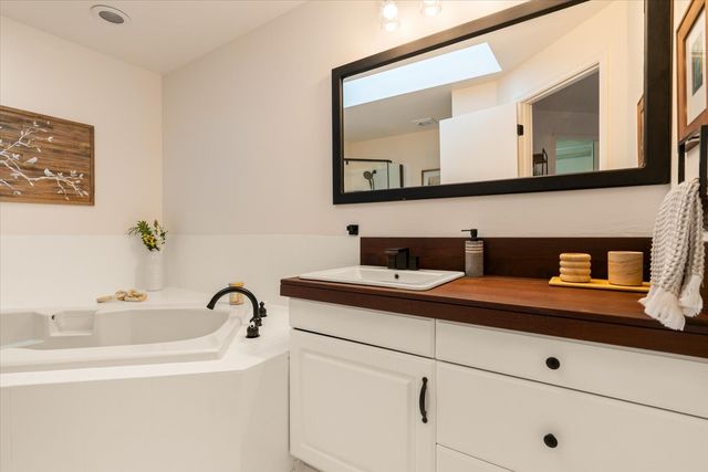 14025 SE 197th Place, Renton, WA 98058