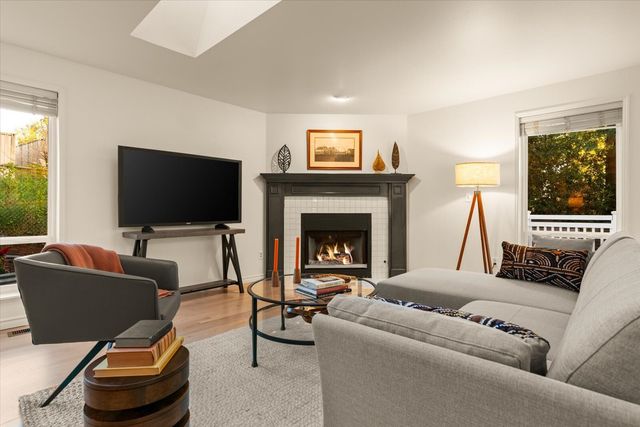 14025 SE 197th Place, Renton, WA 98058
