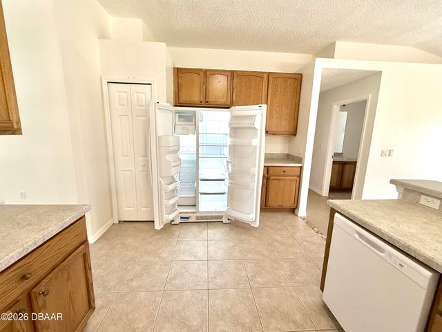 32 Brunett Lane, Palm Coast, FL 32137