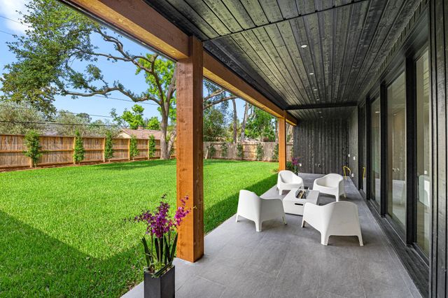 9142 Rangely Drive, Houston, TX 77055