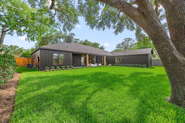 9142 Rangely Drive, Houston, TX 77055