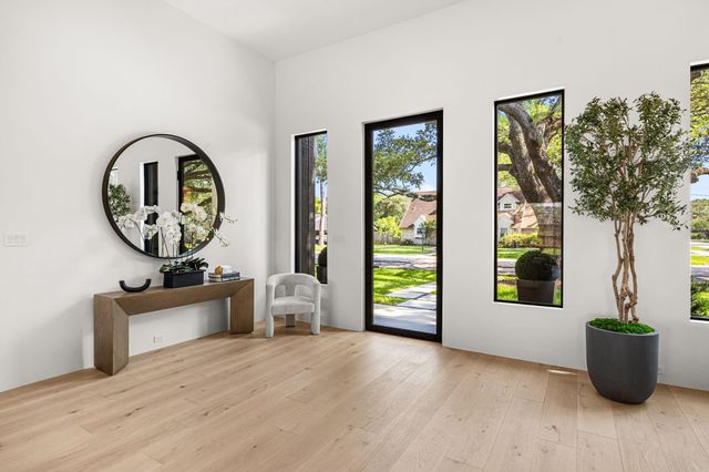 9142 Rangely Drive, Houston, TX 77055