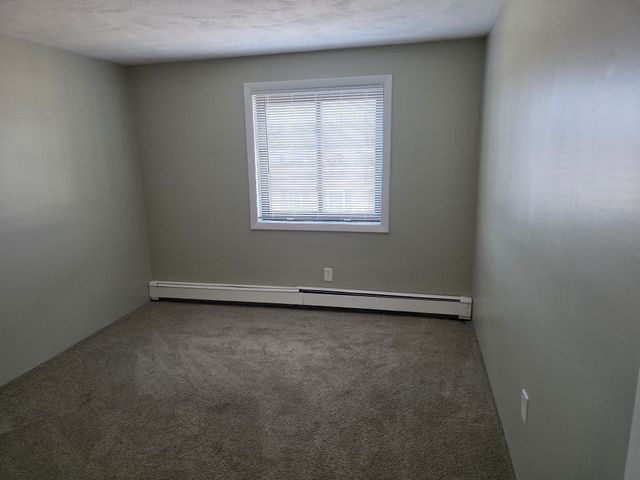 36 Crescent St 17, Wakefield, MA 01880