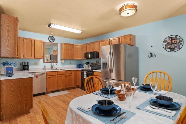 185 N Lexington Parkway, Deforest, WI 53532