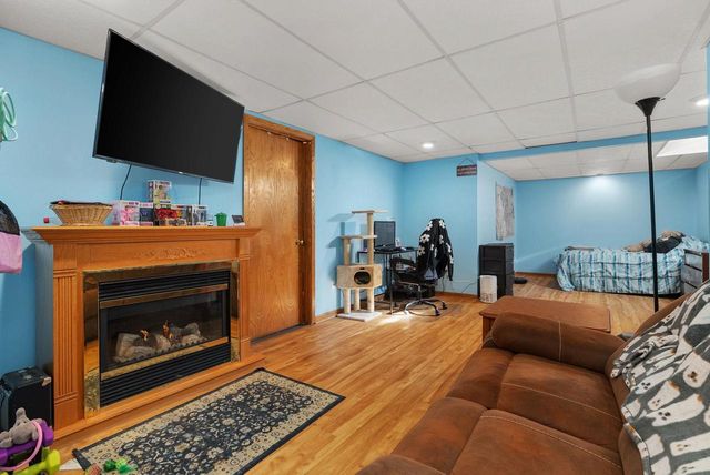 185 N Lexington Parkway, Deforest, WI 53532