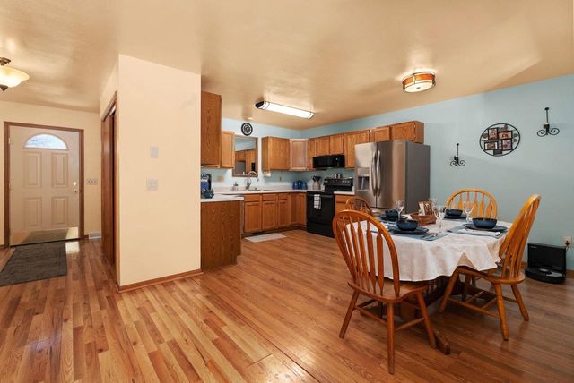 185 N Lexington Parkway, Deforest, WI 53532