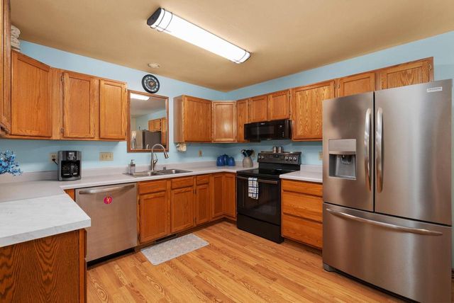 185 N Lexington Parkway, Deforest, WI 53532