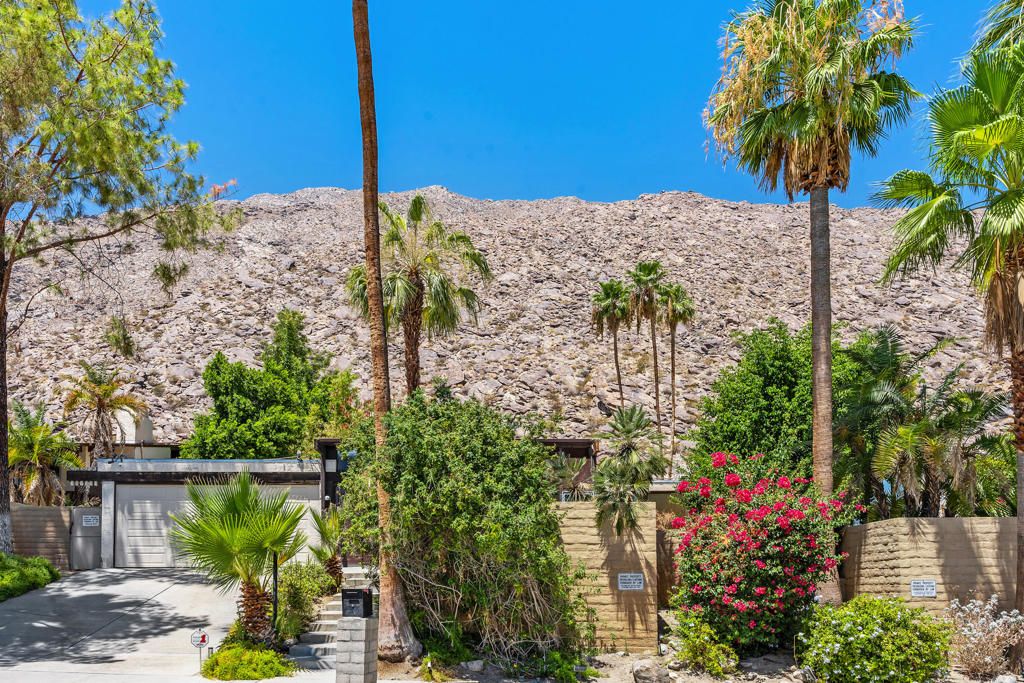597 S La Mirada Road, Palm Springs, CA 92264