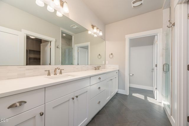 4270 SW 43rd Street, Redmond, OR 97756