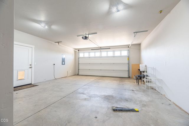 4270 SW 43rd Street, Redmond, OR 97756
