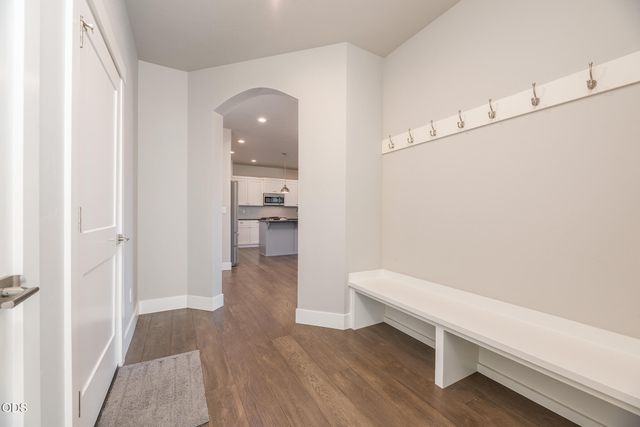 4270 SW 43rd Street, Redmond, OR 97756