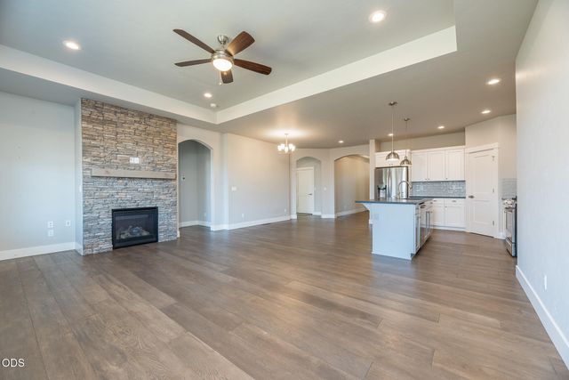 4270 SW 43rd Street, Redmond, OR 97756