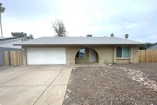 2320 E Holmes Avenue, Mesa, AZ 85204