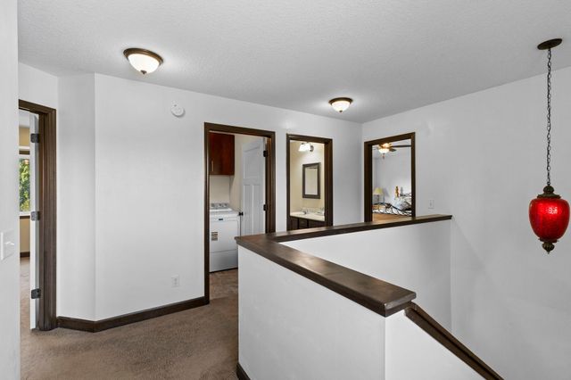 21340 Hytrail Circle, Lakeville, MN 55044