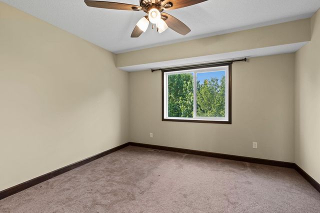 21340 Hytrail Circle, Lakeville, MN 55044