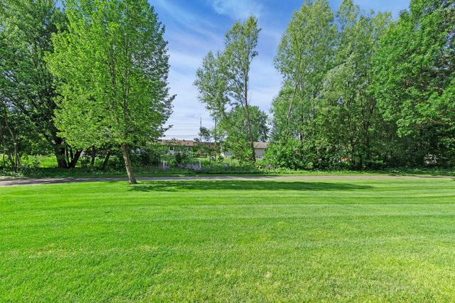 21340 Hytrail Circle, Lakeville, MN 55044