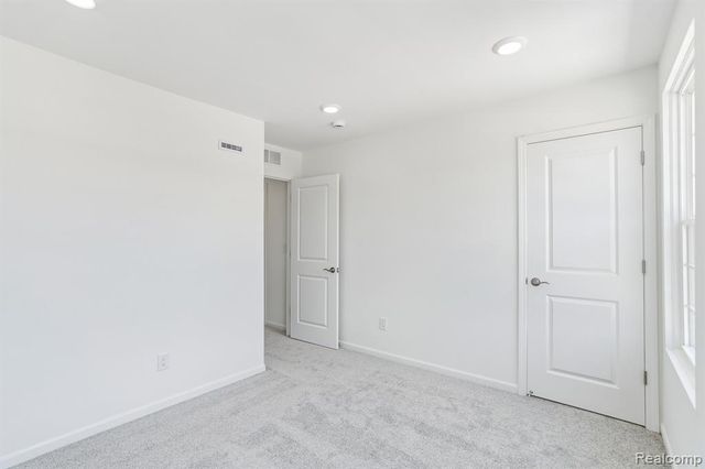 4048 Nottingham Circle, Clarkston, MI 48346