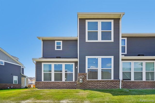 4048 Nottingham Circle, Clarkston, MI 48346