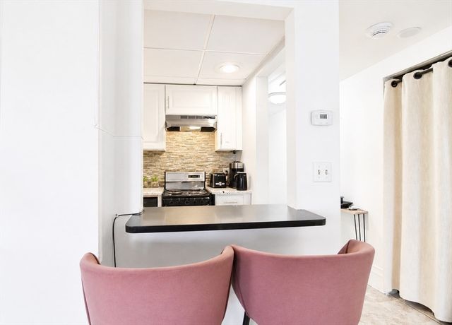 464 Commonwealth Avenue 33, Boston, MA 02215
