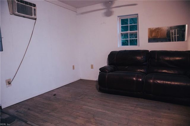 3325 Marne AVE, Norfolk, VA 23509