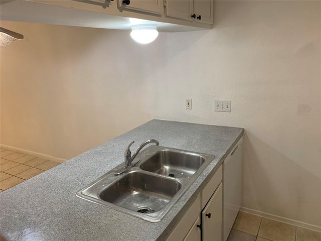 2708 S 1st ST 104, Austin, TX 78704
