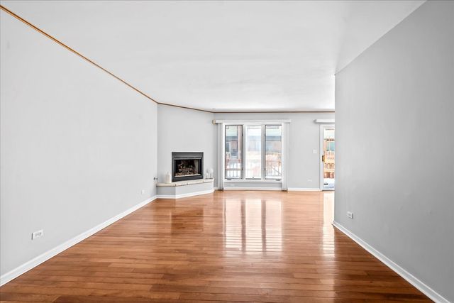 1709 KOEHLING Road, Northbrook, IL 60062