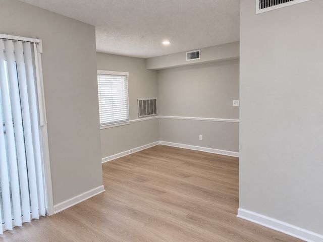 6 Beals Cove Rd G, Hingham, MA 02043