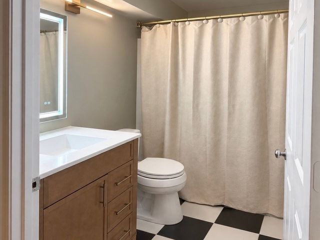 6 Beals Cove Rd G, Hingham, MA 02043