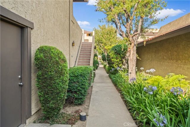 5422 McCulloch Avenue B, Temple City, CA 91780