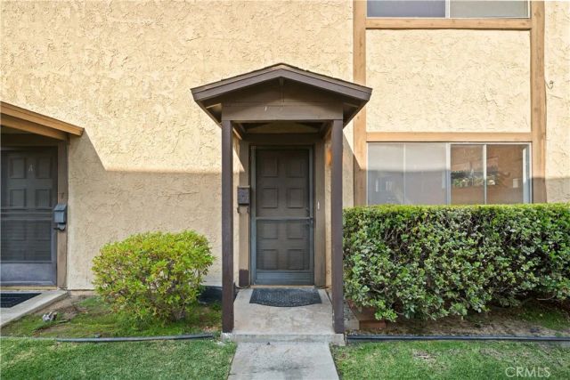 5422 McCulloch Avenue B, Temple City, CA 91780