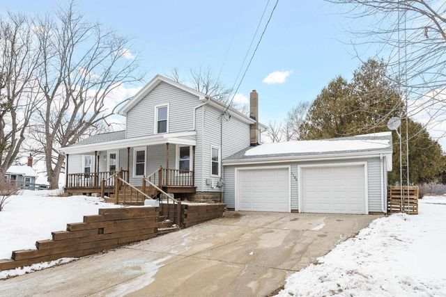 1104 W Fulton Street, Edgerton, WI 53534