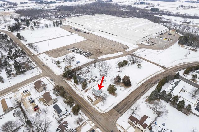 1104 W Fulton Street, Edgerton, WI 53534
