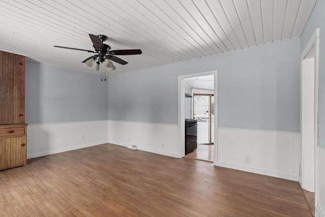 1104 W Fulton Street, Edgerton, WI 53534