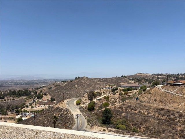 20825 Lakemount Court, Perris, CA 92570