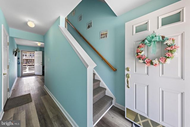 36 CLARENCE DR, Manahawkin, NJ 08050