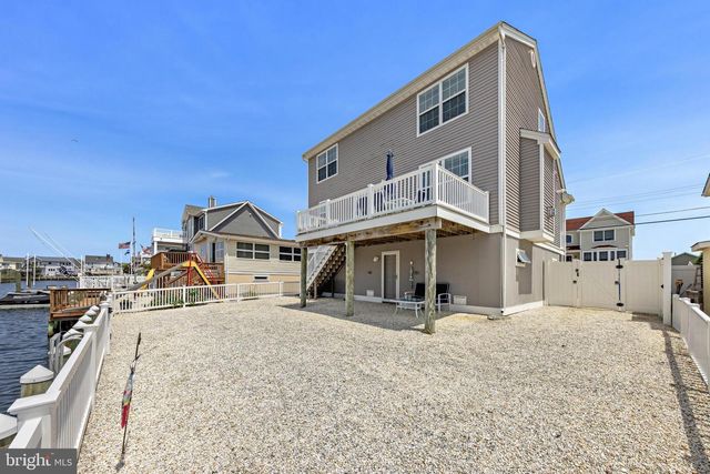 36 CLARENCE DR, Manahawkin, NJ 08050
