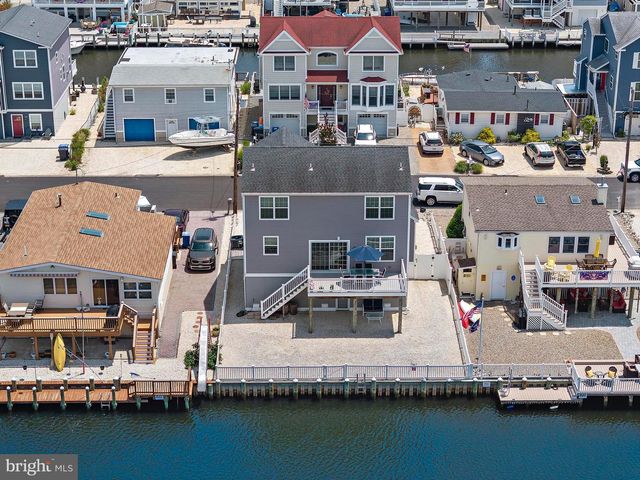 36 CLARENCE DR, Manahawkin, NJ 08050