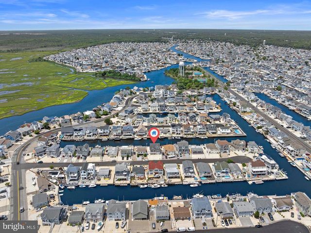36 CLARENCE DR, Manahawkin, NJ 08050