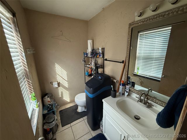 1749 Southridge Drive, Pryor, OK 74361