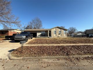 1749 Southridge Drive, Pryor, OK 74361